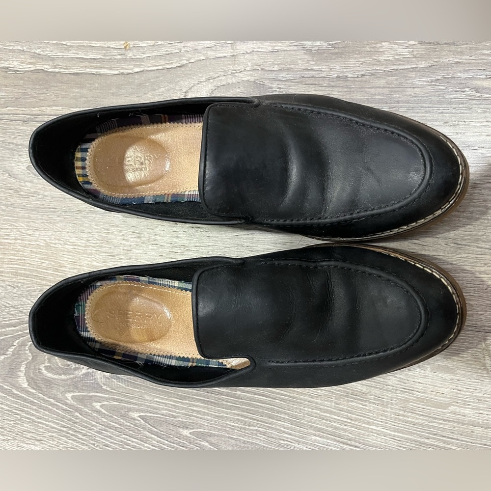 Sperry Leather Loafers- Women’s size 9